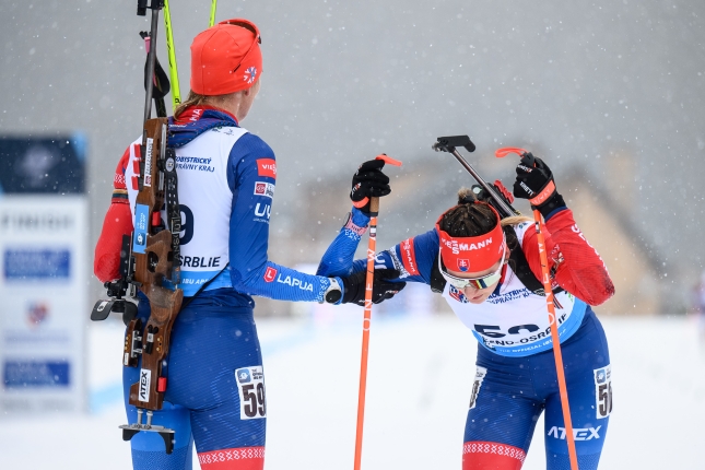 Slováci vo veľkom mixe na 10. mieste, zlato zobrali nórski biatlonisti